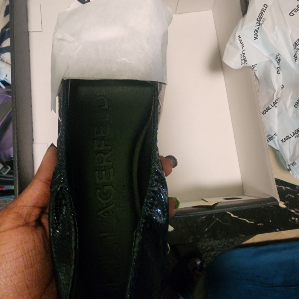 Karl Lagerfeld Velma Almond Toe Forest Green Ballet Flats - Picture 8 of 12